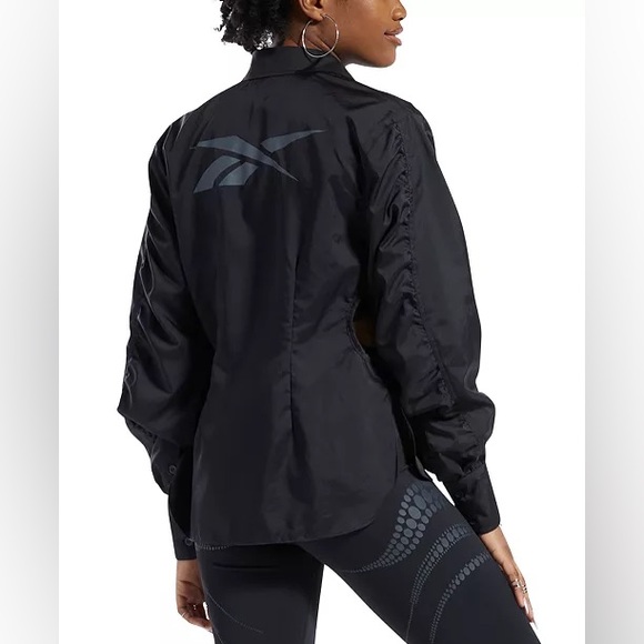 Reebok x Cardi B. Ruched-Sleeve Active Shirt in Black, Plus Size 2X New w/Tag - Picture 13 of 15